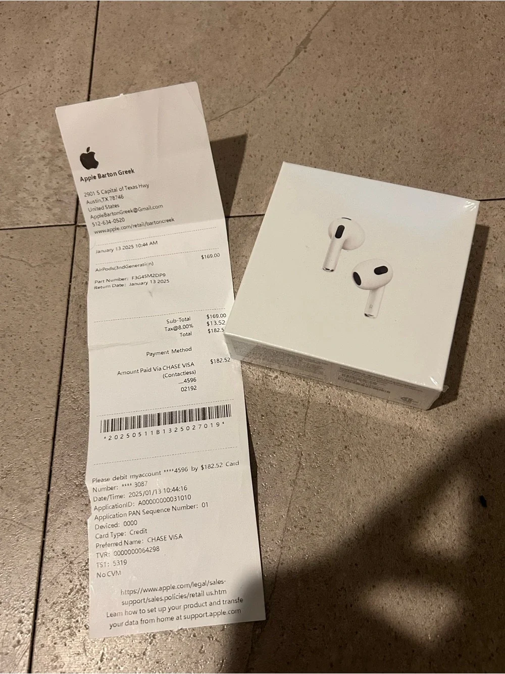 Apple AirPods (White) with Charging Case - True Wireless Earbuds